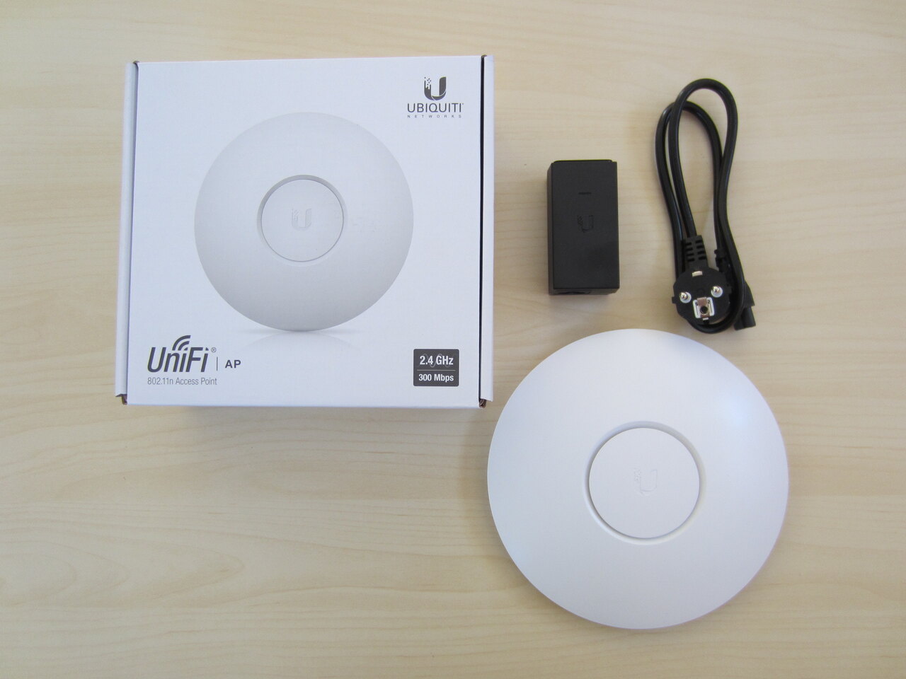 Access point Ubiquiti UniFi para rede Wi-Fi corporativa
